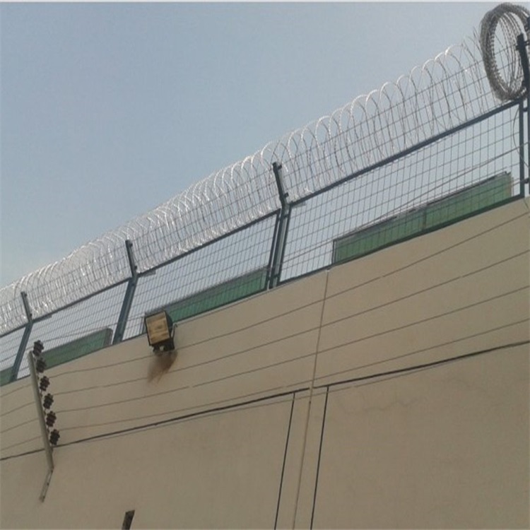 监狱围墙加高网图片3